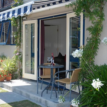 The Village Apartment, Just Steps To The Village Shops, Bars And Restaurants Havelock North Eksteriør bilde